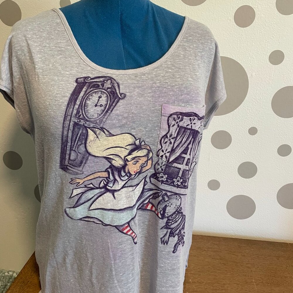Disney Store Alice in Wonderland Tissue-Knit Tee – Women’s XXL